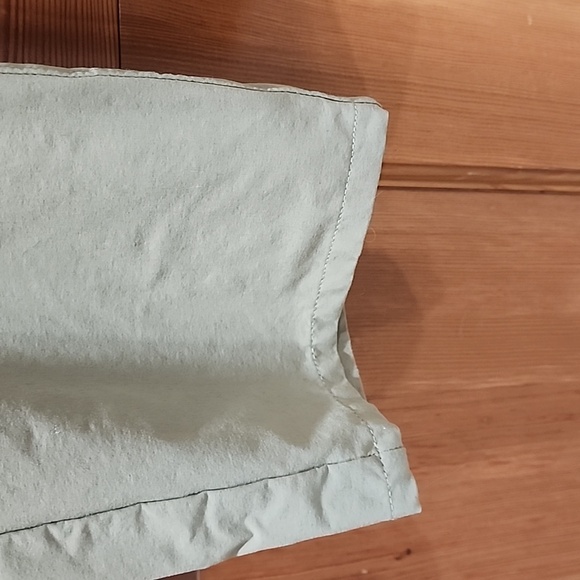 Men's Patagonia pants like new - Picture 4 of 13